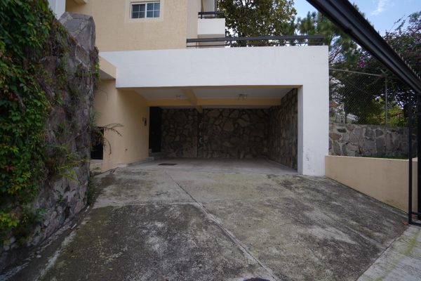 Vive en la zona panorámica de Bugambilias - Imagen 6